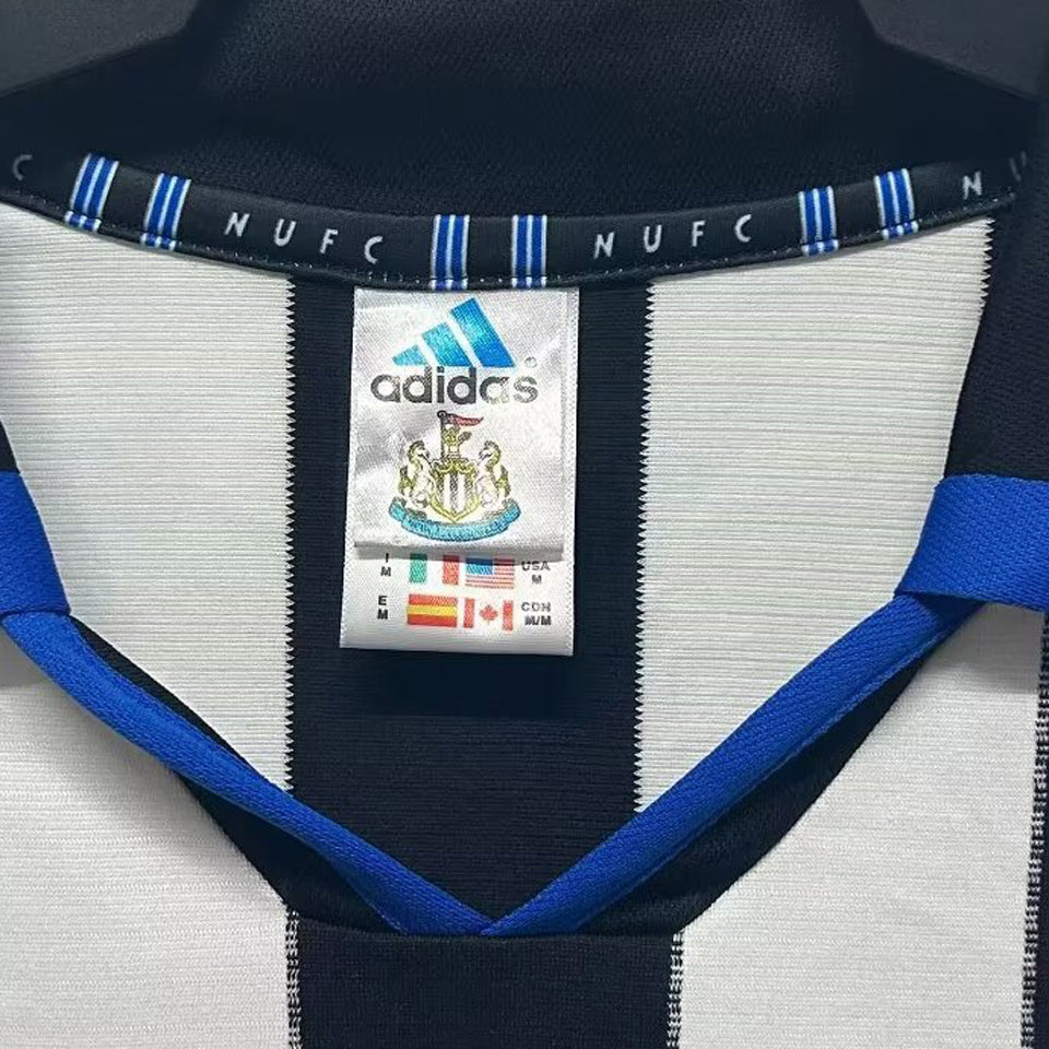 Jersey 2000/01 Newcastle Local Manga corta Versión Fan Retro