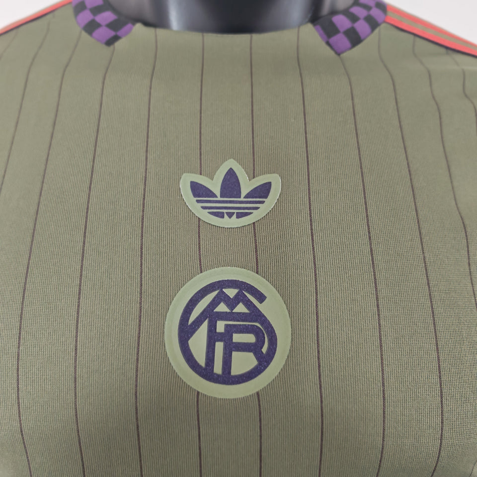 jersey 2025/26 bayern munich especial manga corta versión jugador retro