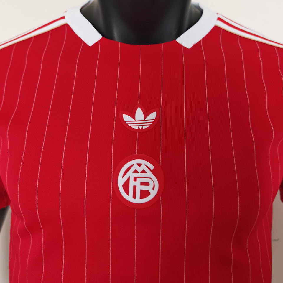 jersey 2025/26 bayern munich especial manga corta versión jugador retro