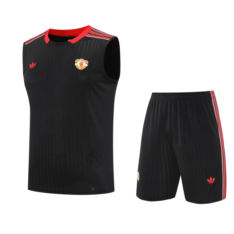 conjunto entrenamiento 2025/26 manchester united