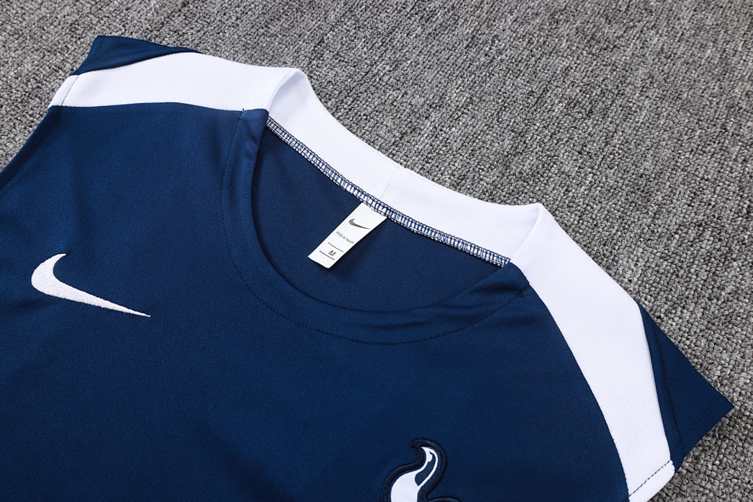 conjunto entrenamiento 2026 tottenham