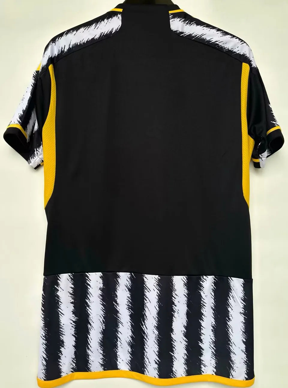 Jersey 2023/24 Juventus Local Manga corta Versión Fan