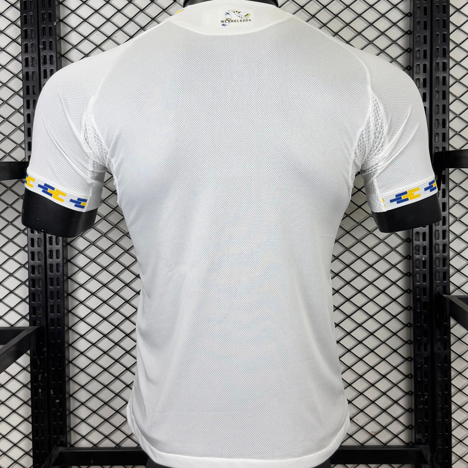 Jersey 2025/26 Leeds United Local Manga corta Versión Jugador