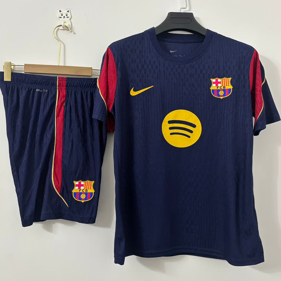 conjunto entrenamiento 2026/27 barcelona