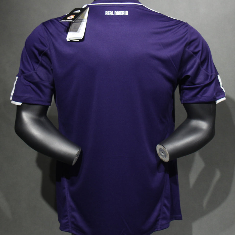Jersey 2010/11 Real Madrid Tercero Manga corta Versión Jugador Retro