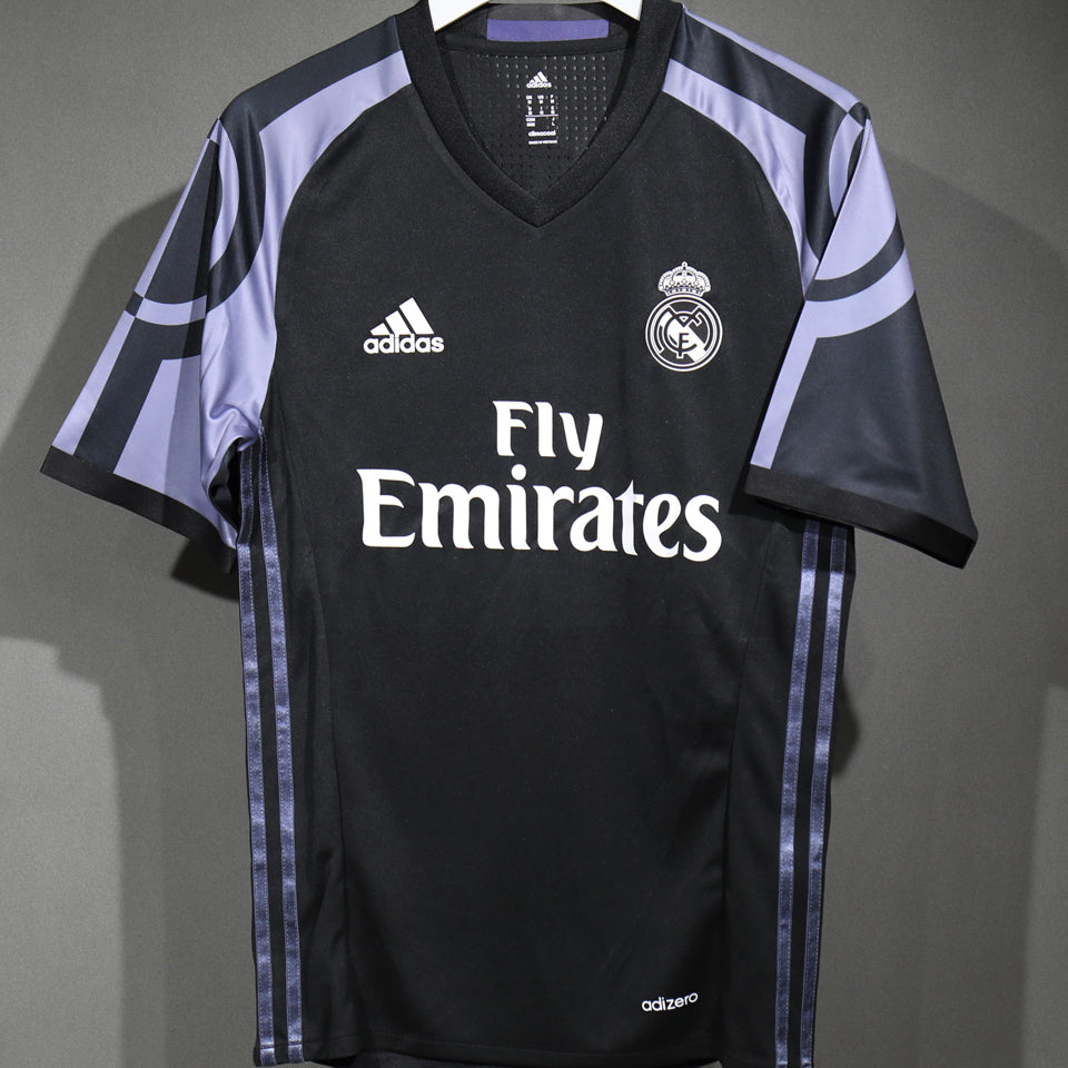 Jersey 2016/17 Real Madrid Tercero Manga corta Versión Jugador Retro