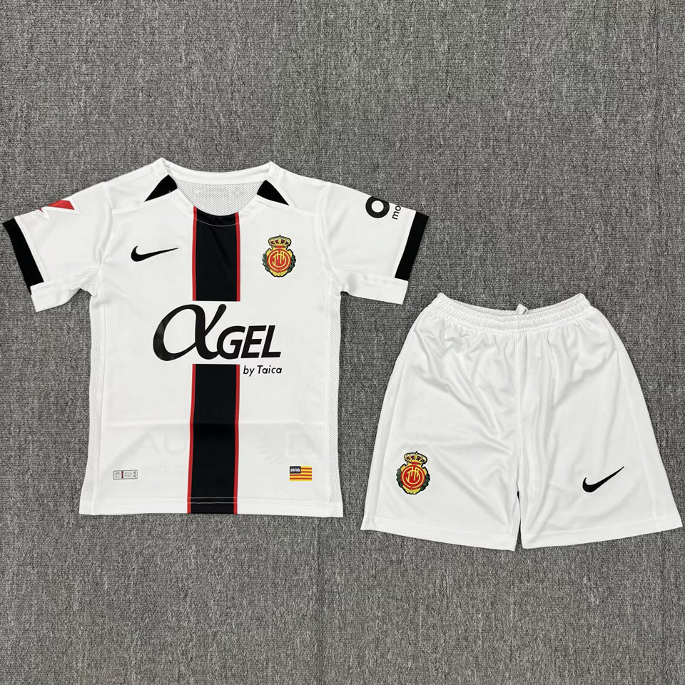 Jersey 2025/26 Mallorca Visitante Manga corta Niño