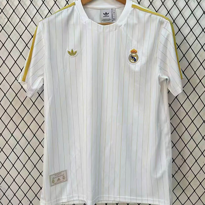 Jersey 2025/26 Real Madrid Especial Manga corta Versión Fan Retro