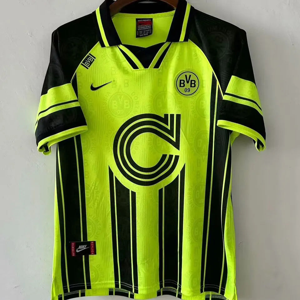 Jersey 1996/97 Borussia Dortmund Local Manga corta Versión Fan Retro