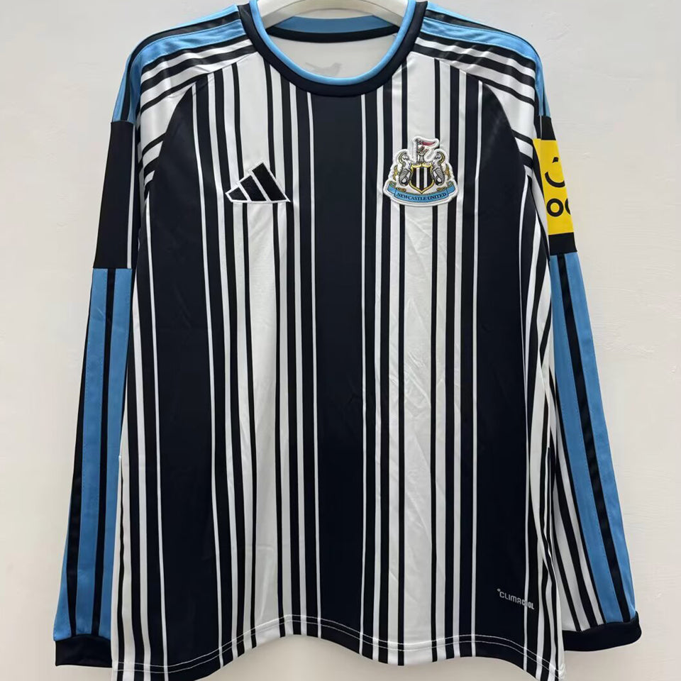 jersey 2026/27 newcastle local manga larga versión fan