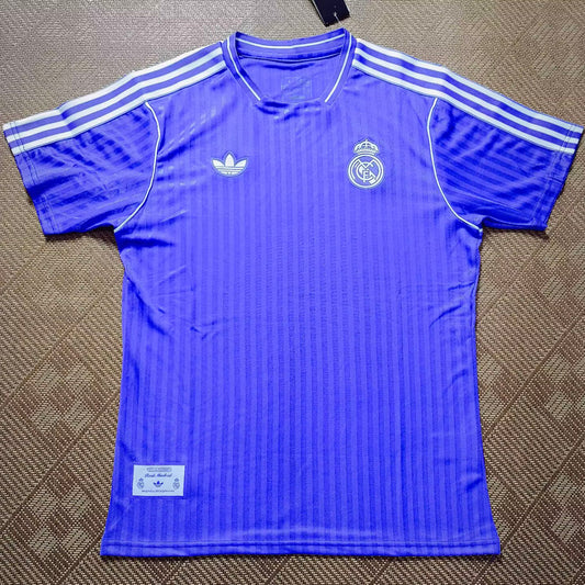 Jersey 2025 Real Madrid Especial Manga corta Versión Fan Retro