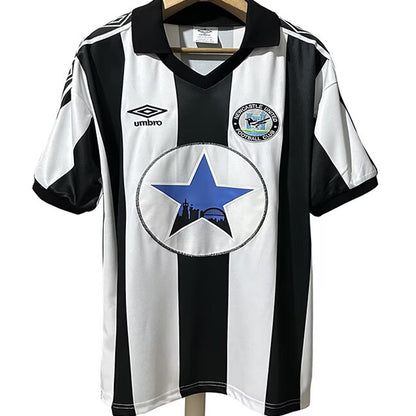 Jersey 1980/82 Newcastle Local Manga corta Versión Fan Retro
