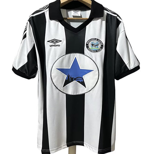 Jersey 1980/82 Newcastle Local Manga corta Versión Fan Retro