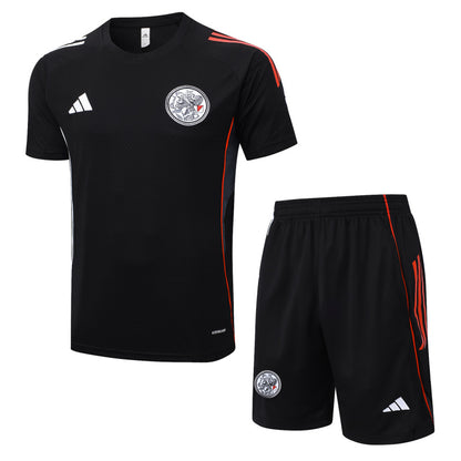Conjunto Entrenamiento 2025/26 Ajax