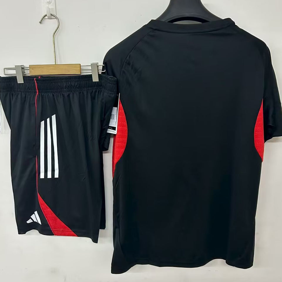 conjunto entrenamiento 2025/26 benfica