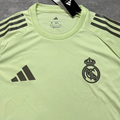Jersey 2025/26 Real Madrid Especial Manga corta Versión Fan