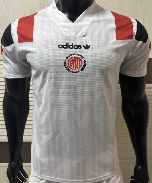 Jersey 2026/27 River Plate Especial Manga corta Versión Jugador Retro