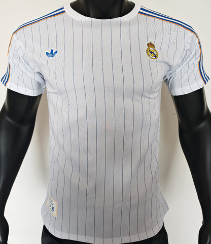 Jersey 2025/26 Real Madrid Especial Manga corta Versión Jugador Retro