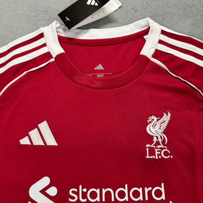 Jersey 2025/26 Liverpool Local Manga corta Mujer
