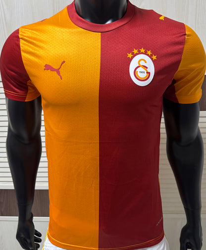 Jersey 2026/27 Galatasaray Local Manga corta Versión Jugador