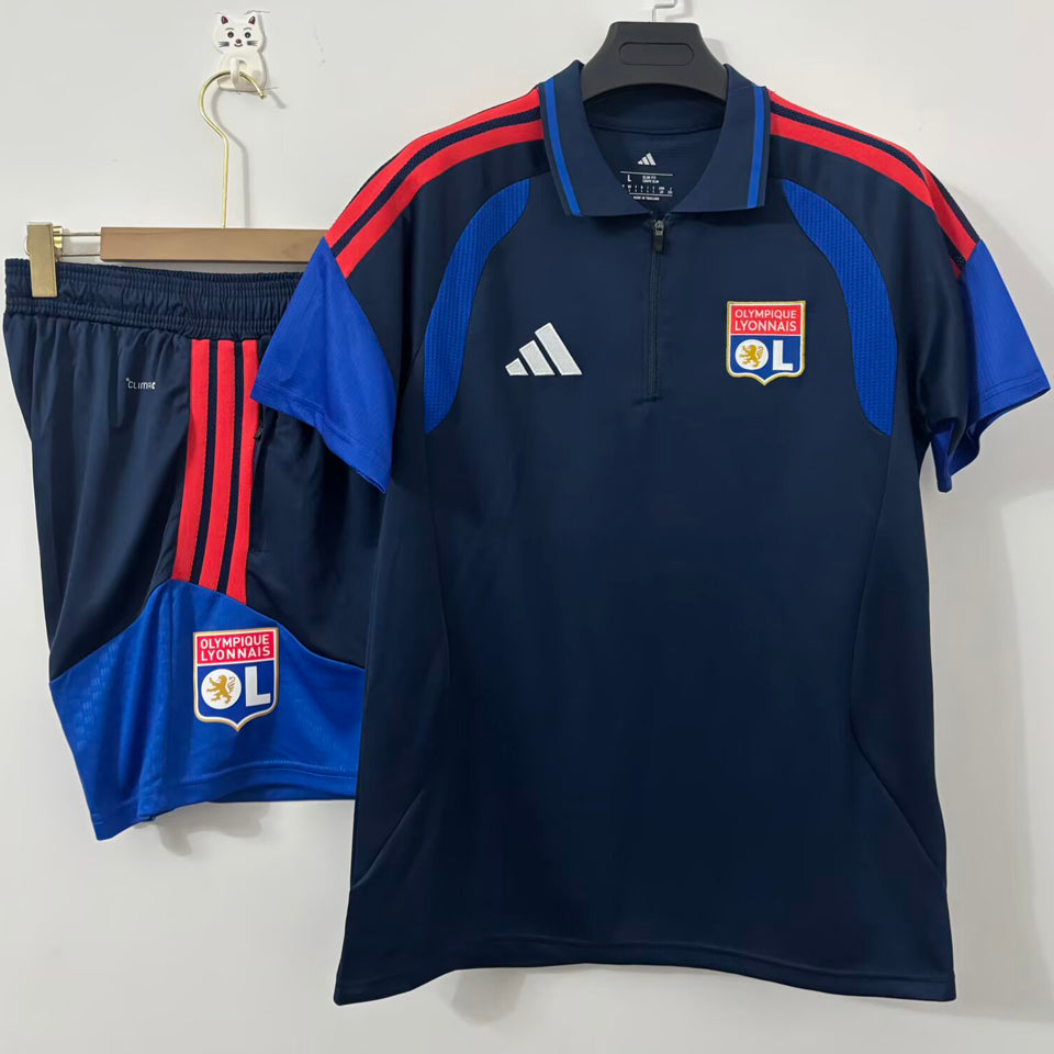 conjunto entrenamiento 2026/27 lyon