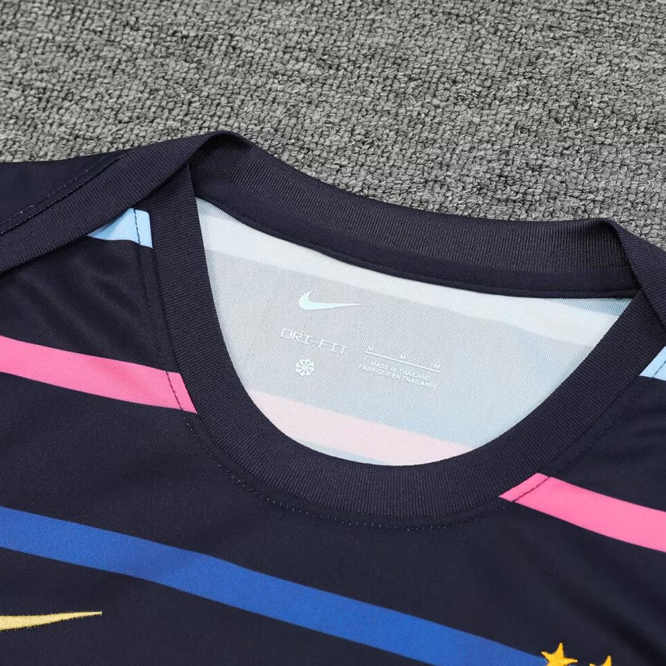 conjunto entrenamiento 2024/25 francia