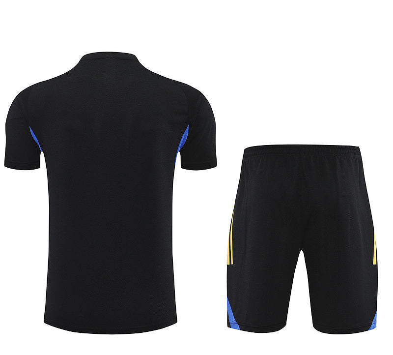 conjunto entrenamiento 2025/26 manchester united
