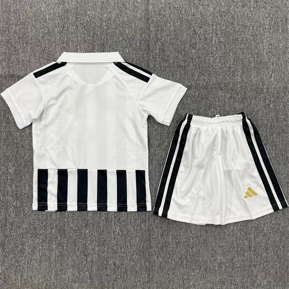 jersey 2026/27 juventus local manga corta niño
