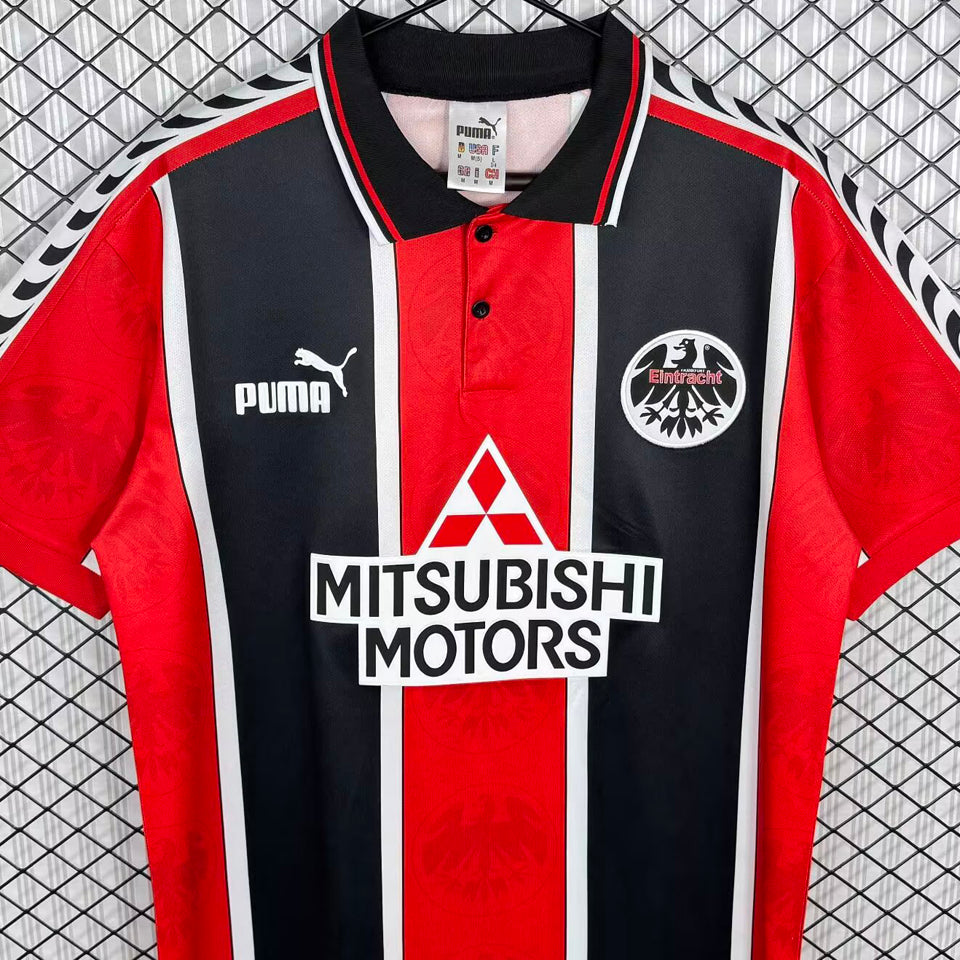 jersey 1996/1997 frankfurt local manga corta versión fan retro