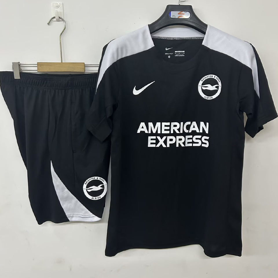 conjunto entrenamiento 2026 brighton