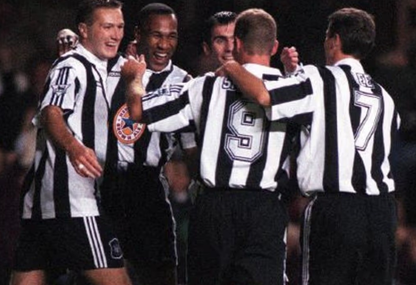 Jersey 1995 Newcastle Local Manga corta Versión Fan Retro