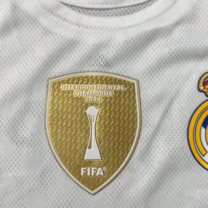Jersey 2025/26 Real Madrid Tercero Manga larga Versión Fan