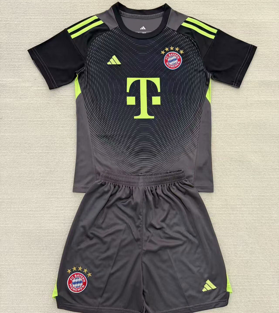 Jersey 2025/26 Bayern Munich Portero Manga corta Niño