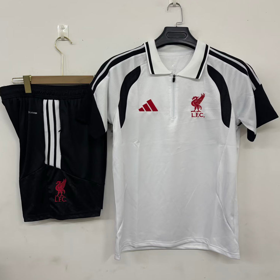 conjunto entrenamiento 2026/27 liverpool