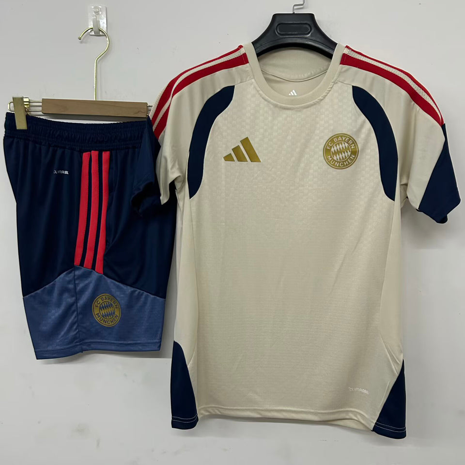 conjunto entrenamiento 2026/27 bayern munich
