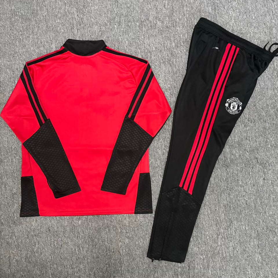 conjunto entrenamiento 2026/27 manchester united