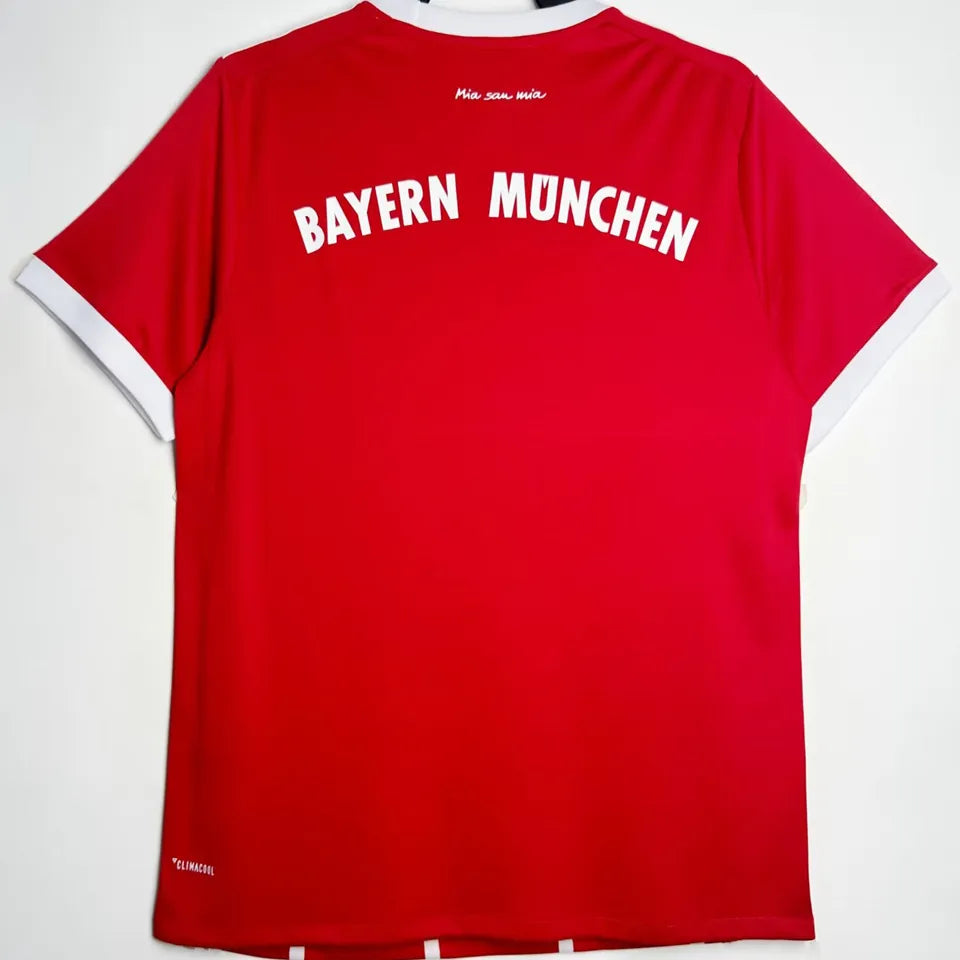 Jersey 2017/18 Bayern Munich Local Manga corta Versión Fan Retro