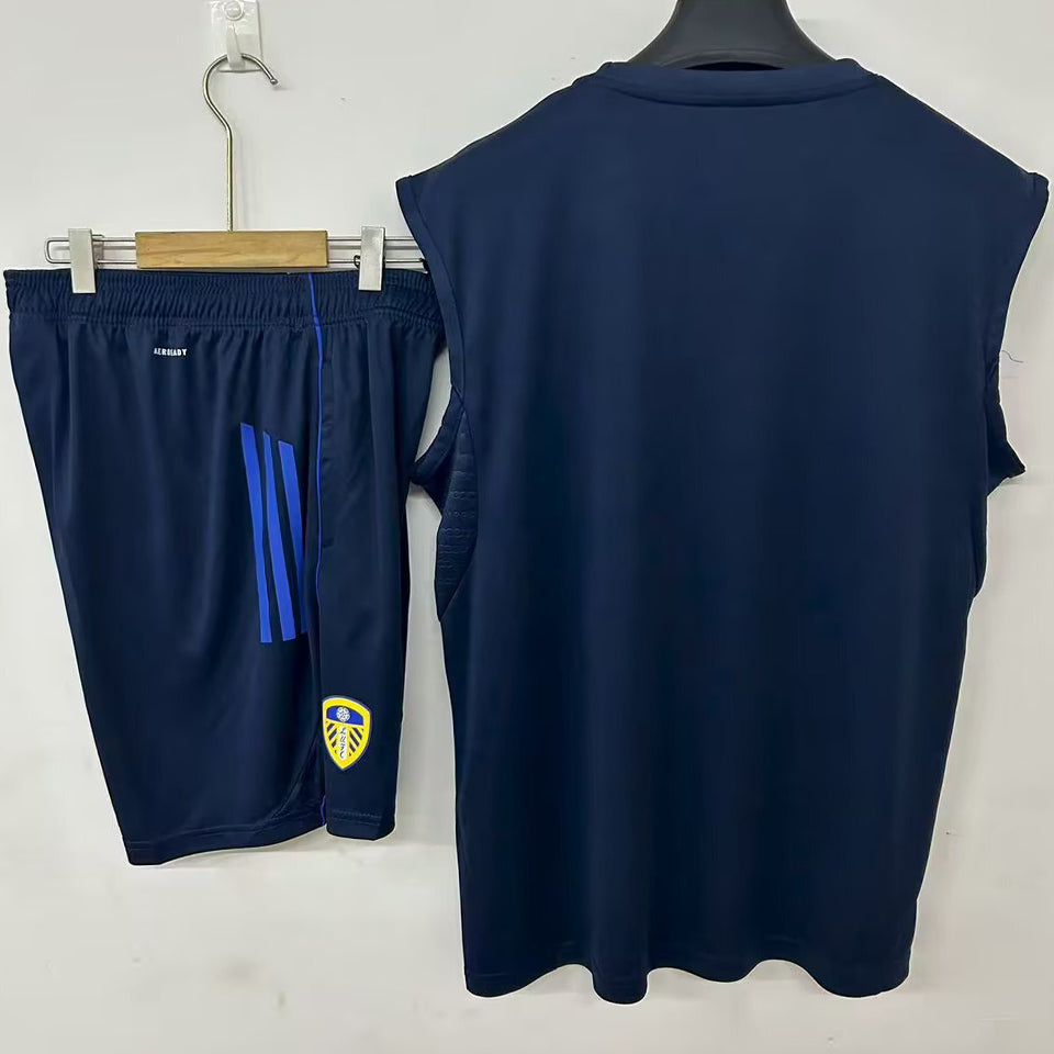conjunto entrenamiento 2025/26 leeds united