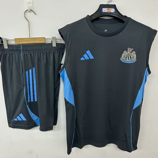 Conjunto Entrenamiento 2025/26 Newcastle