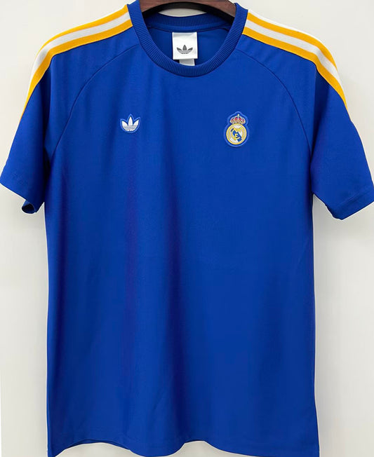 Jersey 2026/27 Real Madrid Especial Manga corta Versión Fan Retro