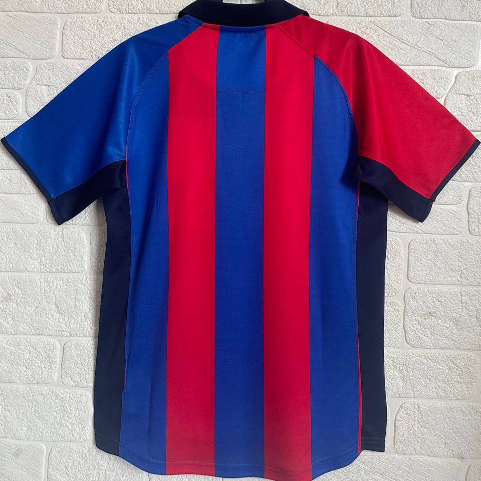 Jersey 2001/02 Barcelona Local Manga corta Versión Fan Retro