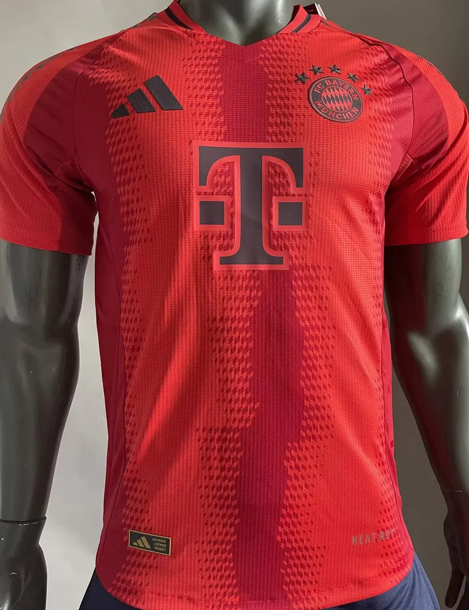 Jersey 2024/25 Bayern Munich Local Manga corta Versión Jugador