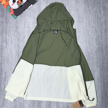 Rompeviento 2025/26 TTHE NORTH FACE