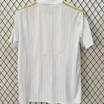 Jersey 2025/26 Real Madrid Especial Manga corta Versión Fan Retro