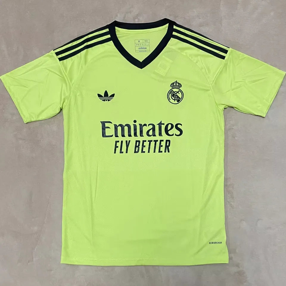 Jersey 2024/25 Real Madrid Portero Manga corta Versión Fan