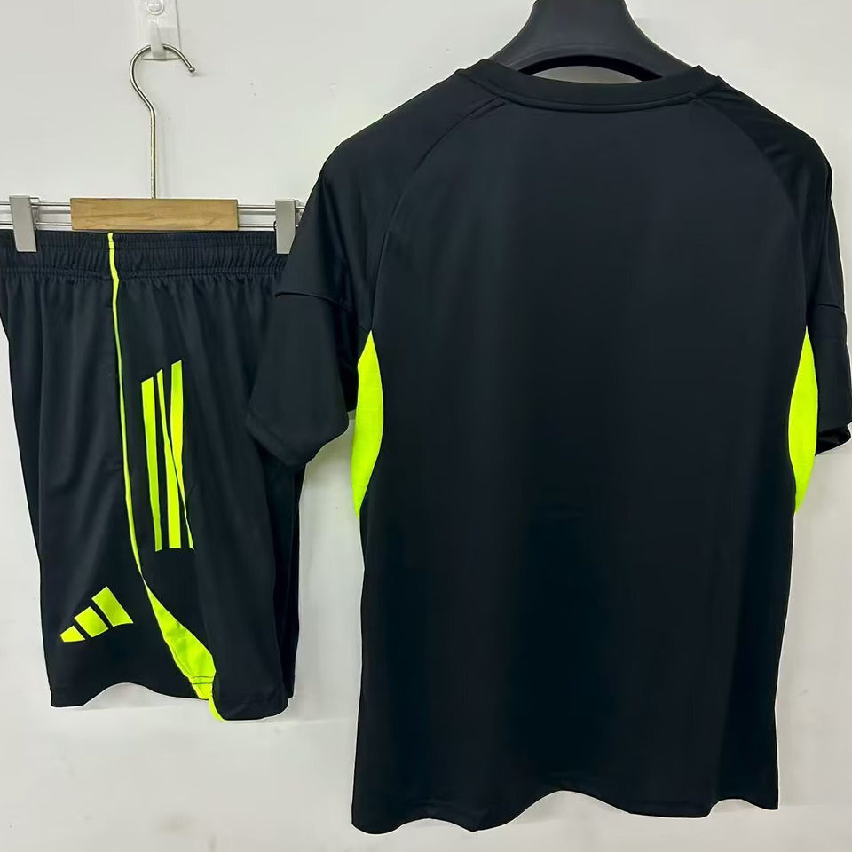 conjunto entrenamiento 2025/26 celtic