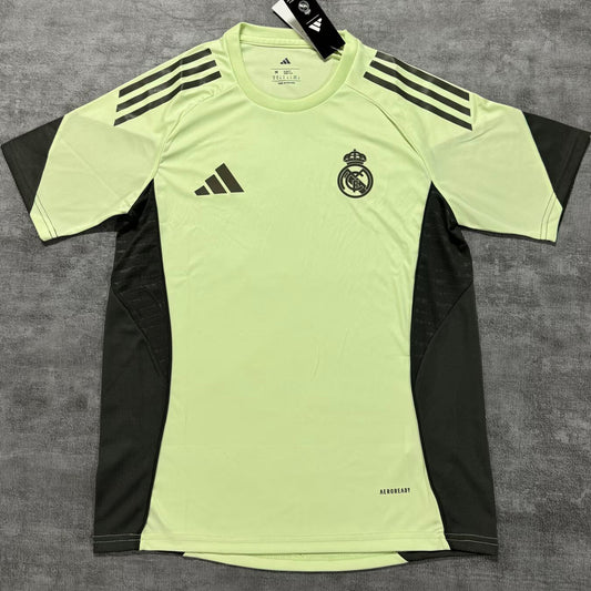Jersey 2025/26 Real Madrid Especial Manga corta Versión Fan