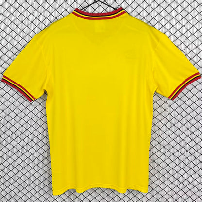 Jersey 1982/1985 Watford Local Manga corta Versión Fan Retro