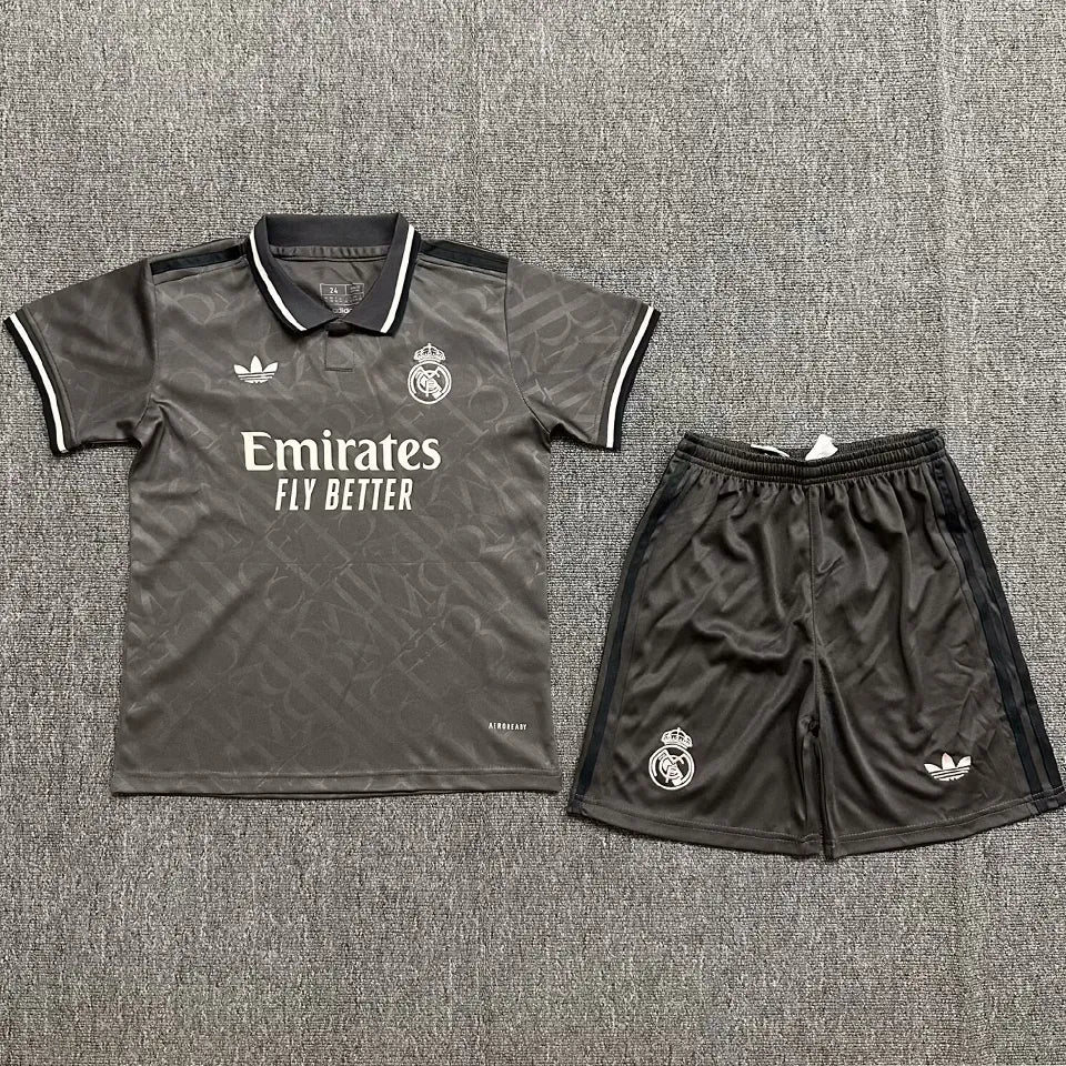 Jersey 2024/25 Real Madrid Tercero Manga corta Niño